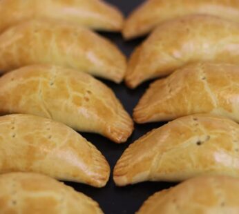Fresh Baked Meat Pies | 10pcs